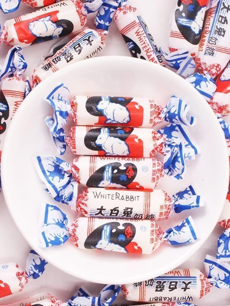 White Rabbit Candy,White Rabbit,Chinese Rabbit Childhood Tastes Small Gifts Snacks Shanghai Specialties Rabbit Creamy Toffee(300 Gram) (Pack of 1)