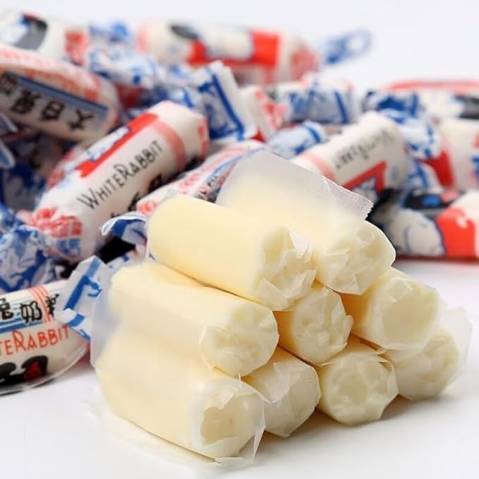 White Rabbit Candy，White Rabbit，Chinese Rabbit Childhood Tastes Small Gifts Snacks Shanghai Specialties Rabbit Creamy Toffee(300 Gram) (Pack of 1)